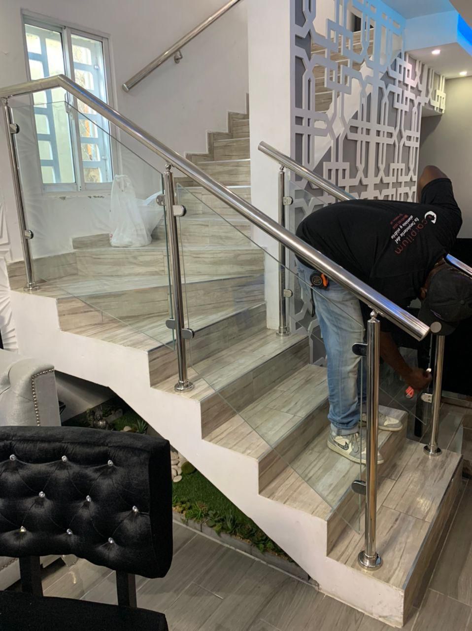 Escaleras y Barandas
